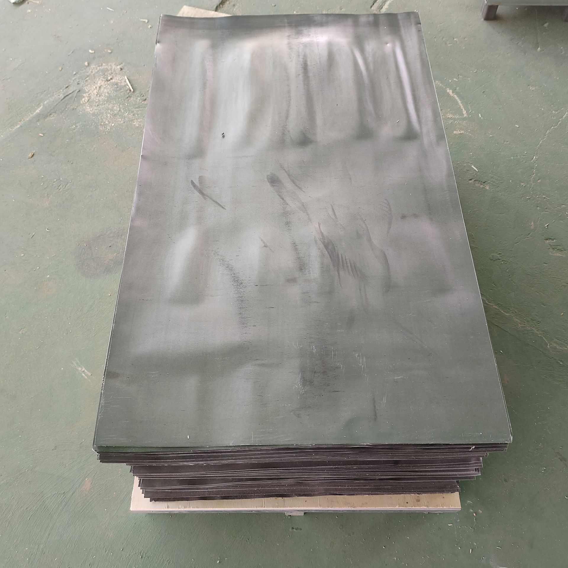 鄂尔多斯如何选择合适的铅板厚度？